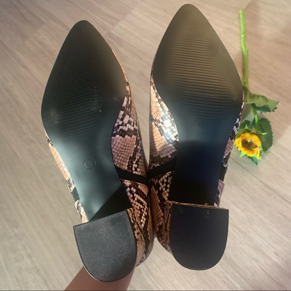 Lulu’s Chase Light Tan Snake Pointed Toe Ankle Booties - Picture 5 of 7